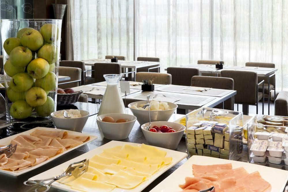 AC Hotel Padova by Marriott Esterno foto